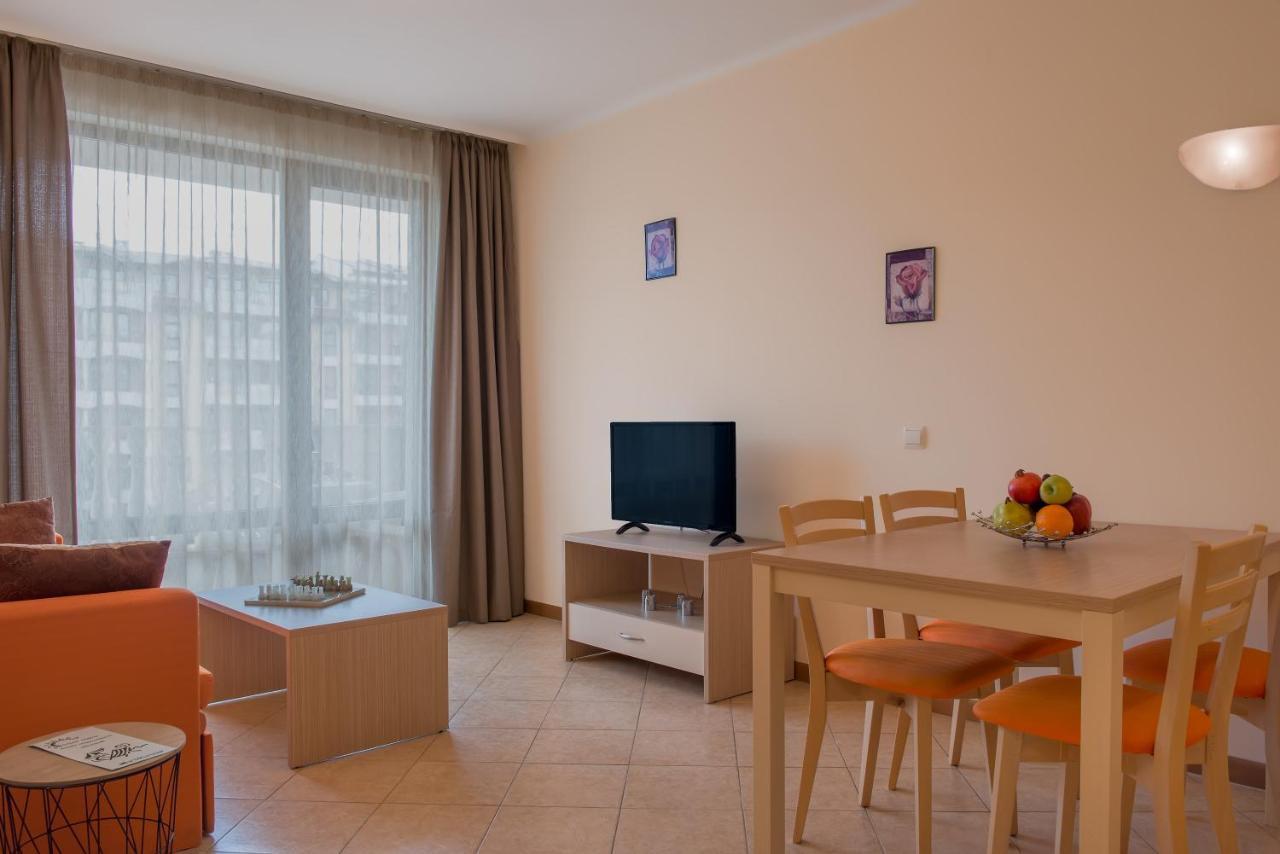 Royal Sun Apartments Sunny Beach Esterno foto