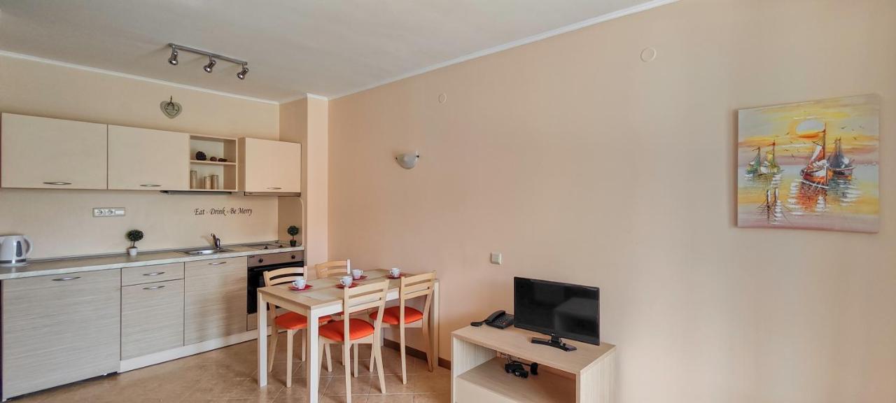 Royal Sun Apartments Sunny Beach Esterno foto