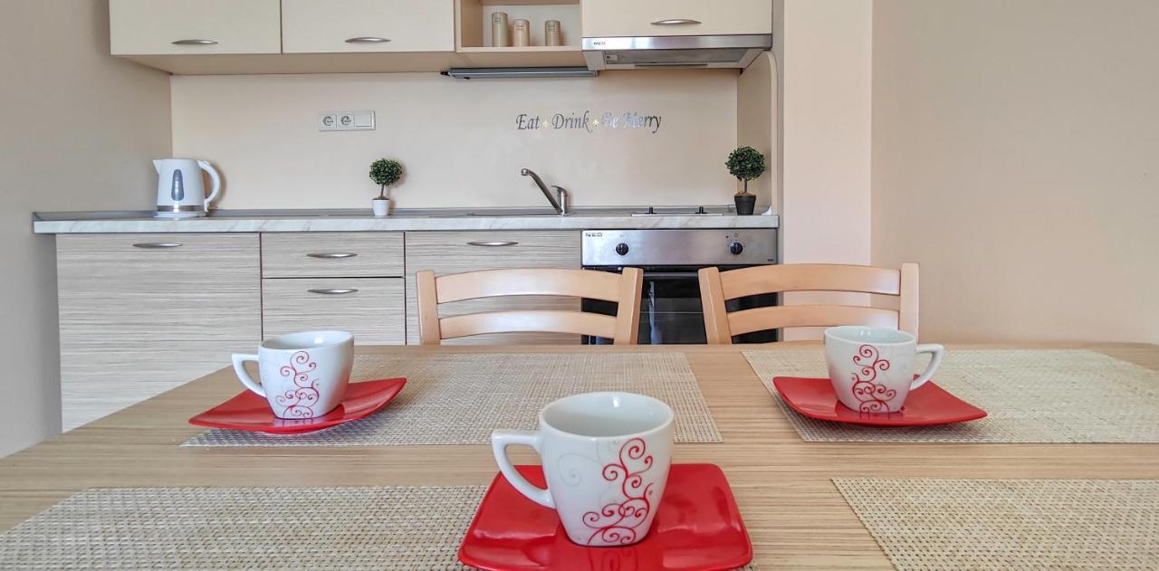 Royal Sun Apartments Sunny Beach Esterno foto