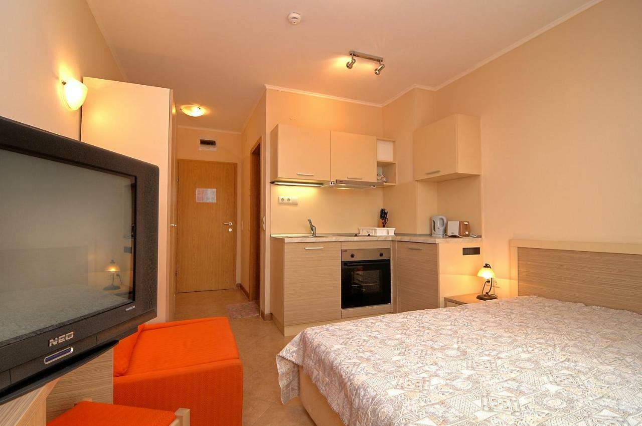 Royal Sun Apartments Sunny Beach Esterno foto